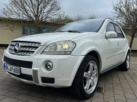 Мерседес МЛ 320 2007 в Европе на Automoto.ua Белый Мерседес МЛ 320, объемом двигателя 2.99 л и пробегом 408 тыс. км за 9129 $, фото 1 на Automoto.ua