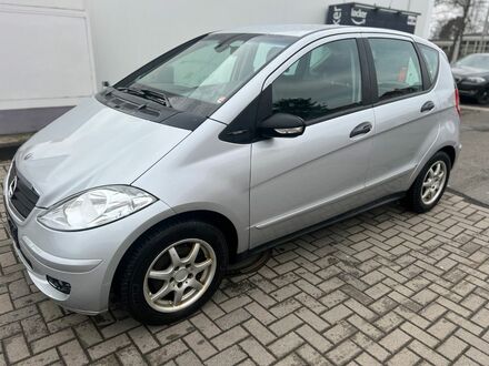 Мерседес А 170 2005 у Європі на Automoto.ua Срібний Мерседес А 170, об'ємом двигуна 1.7 л та пробігом 141 тис. км за 3326 $, фото 1 на Automoto.ua