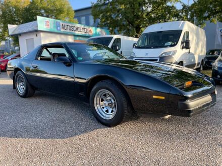 Понтіак Firebird 1989 у Європі на Automoto.ua Чорний Понтіак Firebird, об'ємом двигуна 0 л та пробігом 141 тис. км за 5999 $, фото 1 на Automoto.ua