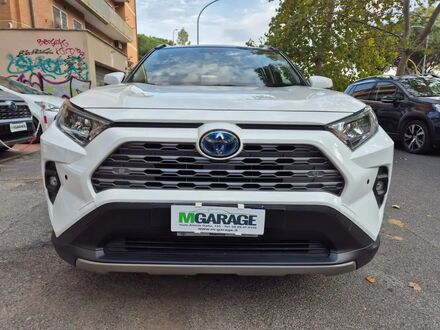 Тойота РАВ 4 2024 в Европе на Automoto.ua Белый Тойота РАВ 4, объемом двигателя 2.49 л и пробегом 55 тыс. км за 38254 $, фото 1 на Automoto.ua