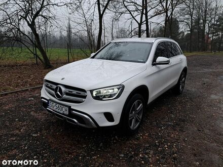Мерседес ЦЛЦ-класс 2021 в Европе на Automoto.ua Белый Мерседес ЦЛЦ-класс, объемом двигателя 1 л и пробегом 34 тыс. км за 154000 $, фото 1 на Automoto.ua