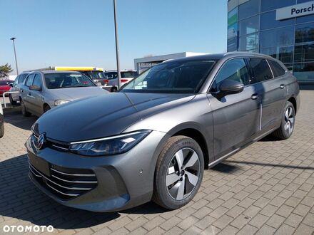Фольксваген Пассат 2025 в Европе на Automoto.ua Серый Фольксваген Пассат, объемом двигателя 1 л и пробегом 5 тыс. км за 165900 $, фото 1 на Automoto.ua