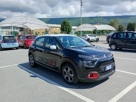 Ситроен С3 2022 в Европе на Automoto.ua Черный Ситроен С3, объемом двигателя 1.2 л и пробегом 37 тыс. км за 14482 $, фото 1 на Automoto.ua