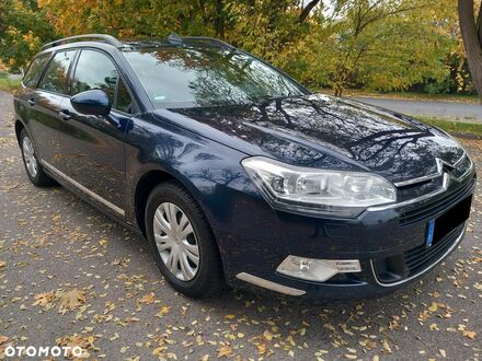 Ситроен С5 2011 в Европе на Automoto.ua Ситроен С5, объемом двигателя 1 л и пробегом 220 тыс. км за 19900 $, фото 1 на Automoto.ua