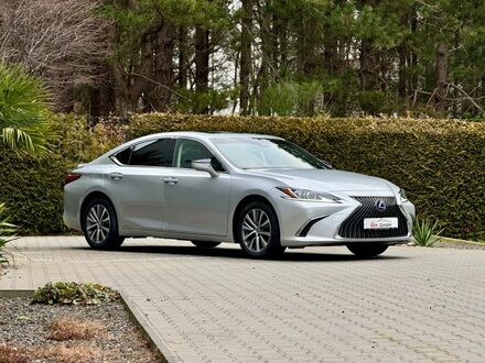 Лексус ES 300 2020 у Європі на Automoto.ua Срібний Лексус ES 300, об'ємом двигуна 2.49 л та пробігом 60 тис. км за 35630 $, фото 1 на Automoto.ua