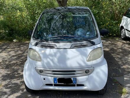 Смарт Форту 2000 в Европе на Automoto.ua Белый Смарт Форту, объемом двигателя 0.6 л и пробегом 138 тыс. км за 1939 $, фото 1 на Automoto.ua
