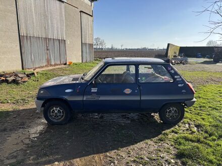 Рено 5 1984 в Европе на Automoto.ua Рено 5, объемом двигателя 1.11 л и пробегом 200 тыс. км за 401 $, фото 1 на Automoto.ua