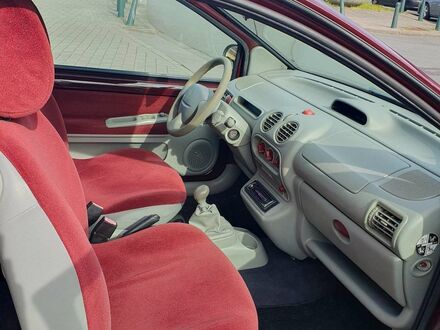 Красный Рено Твинго, объемом двигателя 1.15 л и пробегом 236 тыс. км за 916 $, фото 1 на Automoto.ua
