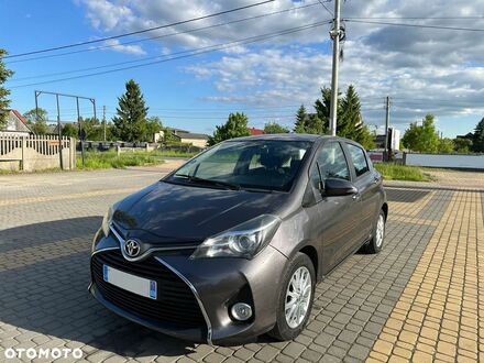 Тойота Ярис 2015 в Европе на Automoto.ua Серый Тойота Ярис, объемом двигателя 1 л и пробегом 72 тыс. км за 4819 $, фото 1 на Automoto.ua