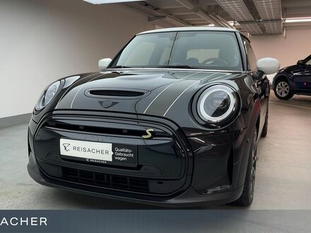 Мини Cooper SE 2022 в Европе на Automoto.ua Черный Мини Cooper SE, объемом двигателя 0 л и пробегом 9 тыс. км за 24366 $, фото 1 на Automoto.ua