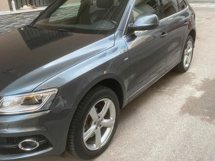 Ауди Ку 5 2009 в Европе на Automoto.ua Серый Ауди Ку 5, объемом двигателя 2.97 л и пробегом 180 тыс. км за 12923 $, фото 1 на Automoto.ua