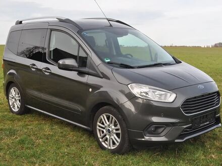 Форд Tourneo Courier 2019 в Европе на Automoto.ua Серый Форд Tourneo Courier, объемом двигателя 1 л и пробегом 39900 тыс. км за 16900 $, фото 1 на Automoto.ua