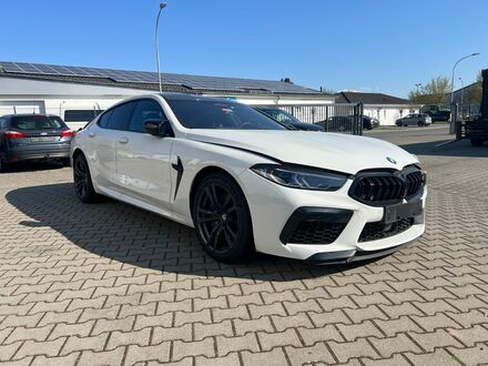 БМВ M8 2024 у Європі на Automoto.ua Білий БМВ M8, об'ємом двигуна 4.4 л та пробігом 15 тис. км за 76128 $, фото 1 на Automoto.ua