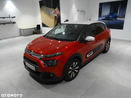 Ситроен С3 2022 в Европе на Automoto.ua Красный Ситроен С3, объемом двигателя 1 л и пробегом 23 тыс. км за 64900 $, фото 1 на Automoto.ua