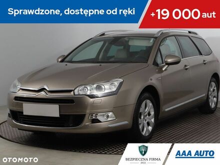 Ситроен С5 2013 в Европе на Automoto.ua Бежевый Ситроен С5, объемом двигателя 1 л и пробегом 198 тыс. км за 27000 $, фото 1 на Automoto.ua