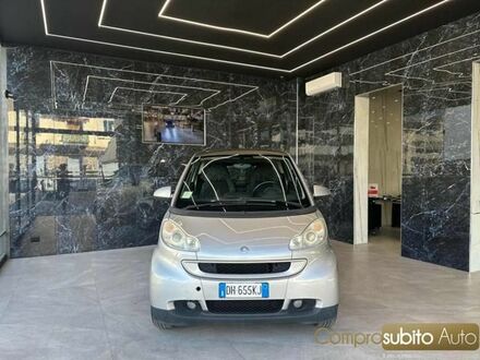 Смарт Форту 2007 в Европе на Automoto.ua Серебряный Смарт Форту, объемом двигателя 0.8 л и пробегом 83 тыс. км за 6594 $, фото 1 на Automoto.ua
