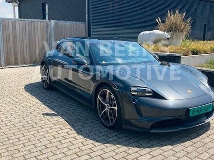 Порше Тайкан 2022 в Европе на Automoto.ua Порше Тайкан, объемом двигателя 0 л и пробегом 30 тыс. км за 76050 $, фото 1 на Automoto.ua