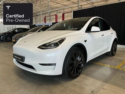 Тесла Model Y 2024 в Европе на Automoto.ua Белый Тесла Model Y, объемом двигателя 0 л и пробегом 14 тыс. км за 56977 $, фото 1 на Automoto.ua