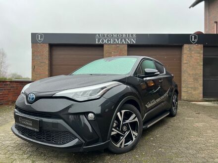 Тойота C-HR 2023 в Европе на Automoto.ua Черный Тойота C-HR, объемом двигателя 1.99 л и пробегом 25 тыс. км за 28446 $, фото 1 на Automoto.ua