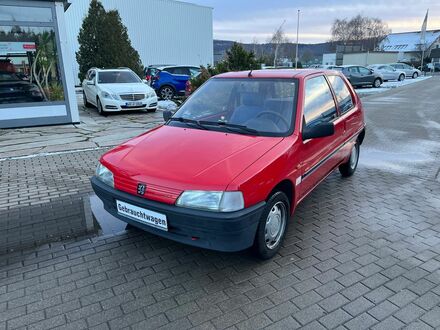 Пежо 106 1995 в Европе на Automoto.ua Красный Пежо 106, объемом двигателя 0.95 л и пробегом 94 тыс. км за 3038 $, фото 1 на Automoto.ua