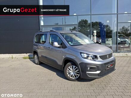 Пежо Rifter 2020 в Европе на Automoto.ua Серый Пежо Rifter, объемом двигателя 1 л и пробегом 110 тыс. км за 14526 $, фото 1 на Automoto.ua