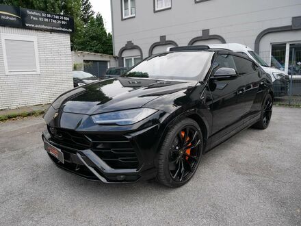Ламборджині Урус 2019 у Європі на Automoto.ua Чорний Ламборджині Урус, об'ємом двигуна 4 л та пробігом 98 тис. км за 195950 $, фото 1 на Automoto.ua