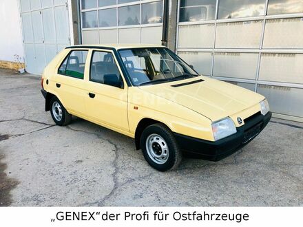 Шкода Фаворит 1990 у Європі на Automoto.ua Червоний Шкода Фаворит, об'ємом двигуна 1.3 л та пробігом 9 тис. км за 9419 $, фото 1 на Automoto.ua