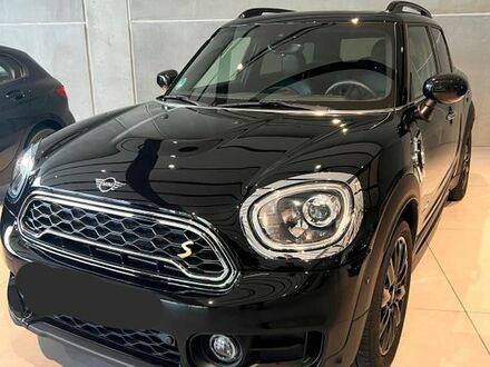 Чорний Міні Cooper SE, об'ємом двигуна 1.5 л та пробігом 34 тис. км за 32572 $, фото 1 на Automoto.ua