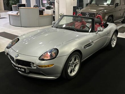 БМВ Зет 8 2001 у Європі на Automoto.ua Срібний БМВ Зет 8, об'ємом двигуна 4.94 л та пробігом 56 тис. км за 194704 $, фото 1 на Automoto.ua