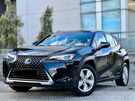 Лексус UX 250h 2021 в Европе на Automoto.ua Черный Лексус UX 250h, объемом двигателя 0 л и пробегом 110 тыс. км за 24691 $, фото 1 на Automoto.ua