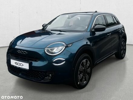 Фиат 600 2025 в Европе на Automoto.ua Синий Фиат 600, объемом двигателя 1 л и пробегом 2 тыс. км за 98500 $, фото 1 на Automoto.ua