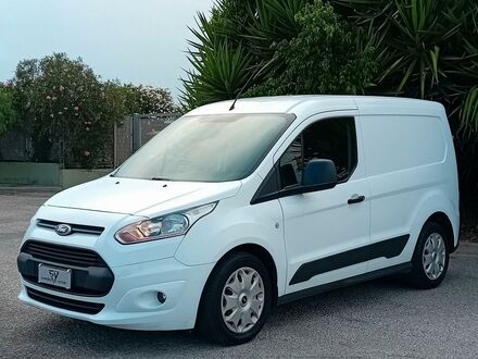 Форд Транзит Коннект 2015 в Европе на Automoto.ua Белый Форд Транзит Коннект, объемом двигателя 1.56 л и пробегом 222 тыс. км за 9150 $, фото 1 на Automoto.ua