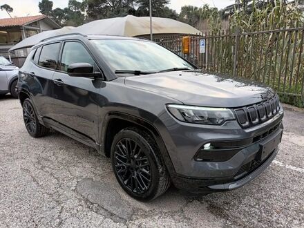 Джип Компас 2023 в Европе на Automoto.ua Серый Джип Компас, объемом двигателя 1.6 л и пробегом 25 тыс. км за 35922 $, фото 1 на Automoto.ua