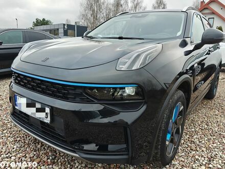 Lynk & Co 01 2021 у Європі на Automoto.ua Чорний Lynk & Co 01, об'ємом двигуна 1 л та пробігом 49 тис. км за 21768 $, фото 1 на Automoto.ua