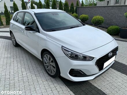 Хендай i30, об'ємом двигуна 1 л та пробігом 75 тис. км за 10130 $, фото 1 на Automoto.ua