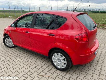 Сеат Алтеа 2005 в Европе на Automoto.ua Сеат Алтеа, объемом двигателя 1.6 л и пробегом 121 тыс. км за 3218 $, фото 1 на Automoto.ua