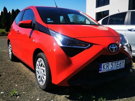 Тойота Айго 2020 в Европе на Automoto.ua Красный Тойота Айго, объемом двигателя 1 л и пробегом 115 тыс. км за 29900 $, фото 1 на Automoto.ua