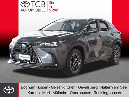 Лексус NX 350h 2024 у Європі на Automoto.ua Сірий Лексус NX 350h, об'ємом двигуна 2.49 л та пробігом 10 тис. км за 63409 $, фото 1 на Automoto.ua