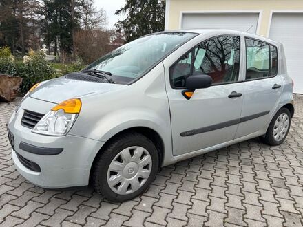 Рено Модус 2005 у Європі на Automoto.ua Сірий Рено Модус, об'ємом двигуна 1.6 л та пробігом 208 тис. км за 704 $, фото 1 на Automoto.ua