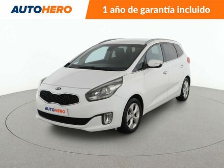 Киа Каренс 2015 в Европе на Automoto.ua Белый Киа Каренс, объемом двигателя 1.59 л и пробегом 127 тыс. км за 10837 $, фото 1 на Automoto.ua