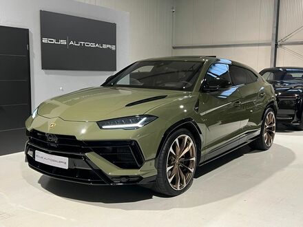 Ламборджини Урус 2024 в Европе на Automoto.ua Зеленый Ламборджини Урус, объемом двигателя 4 л и пробегом 21 тыс. км за 327109 $, фото 1 на Automoto.ua
