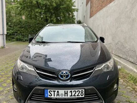 Тойота Аурис 2015 в Европе на Automoto.ua Тойота Аурис, объемом двигателя 1.8 л и пробегом 172 тыс. км за 11577 $, фото 1 на Automoto.ua