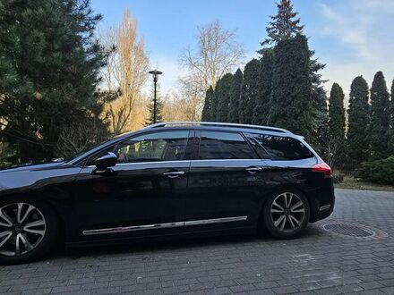 Сітроен С5 2015 у Європі на Automoto.ua Чорний Сітроен С5, об'ємом двигуна 1 л та пробігом 180 тис. км за 25900 $, фото 1 на Automoto.ua