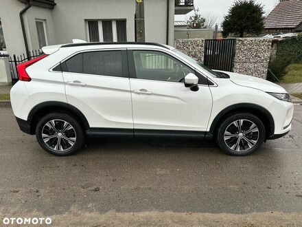 Мицубиси Eclipse Cross 2019 в Европе на Automoto.ua Белый Мицубиси Eclipse Cross, объемом двигателя 1 л и пробегом 79 тыс. км за 64900 $, фото 1 на Automoto.ua