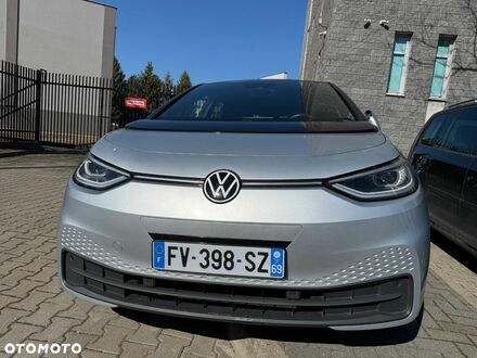 Фольксваген ID.3 2020 в Европе на Automoto.ua Серый Фольксваген ID.3, объемом двигателя 0 л и пробегом 189 тыс. км за 15497 $, фото 1 на Automoto.ua