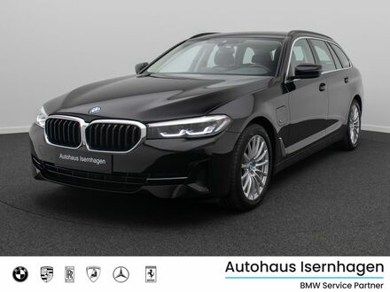 БМВ 520 2022 у Європі на Automoto.ua Чорний БМВ 520, об'ємом двигуна 2 л та пробігом 59 тис. км за 34137 $, фото 1 на Automoto.ua