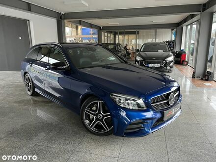 Мерседес Ц-Класс 2021 в Европе на Automoto.ua Синий Мерседес Ц-Класс, объемом двигателя 1 л и пробегом 198 тыс. км за 96900 $, фото 1 на Automoto.ua