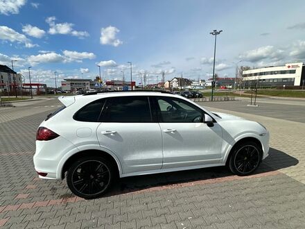 Порше Cayenne, об'ємом двигуна 4.13 л та пробігом 205 тис. км за 34536 $, фото 1 на Automoto.ua