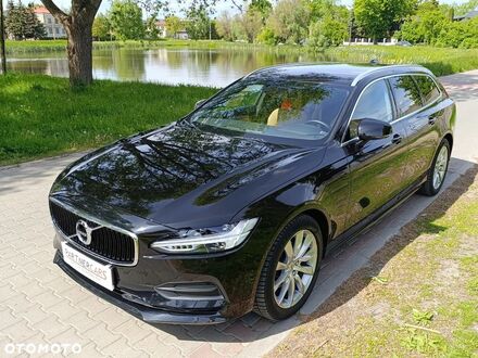 Вольво В90 2020 в Европе на Automoto.ua Черный Вольво В90, объемом двигателя 1 л и пробегом 69 тыс. км за 26611 $, фото 1 на Automoto.ua