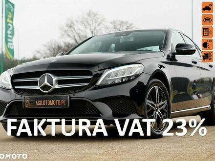 Мерседес Ц-Класс 2020 в Европе на Automoto.ua Мерседес Ц-Класс, объемом двигателя 1.6 л и пробегом 96 тыс. км за 25637 $, фото 1 на Automoto.ua